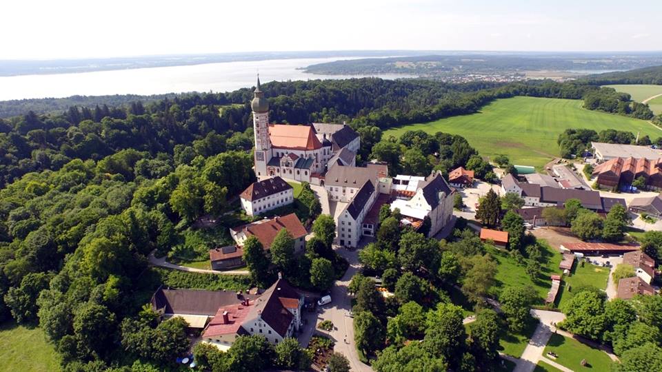 Name:  Kloster Andrechs11406952_10153334956172383_5282984285131791715_n.jpg
Views: 7144
Size:  101.7 KB