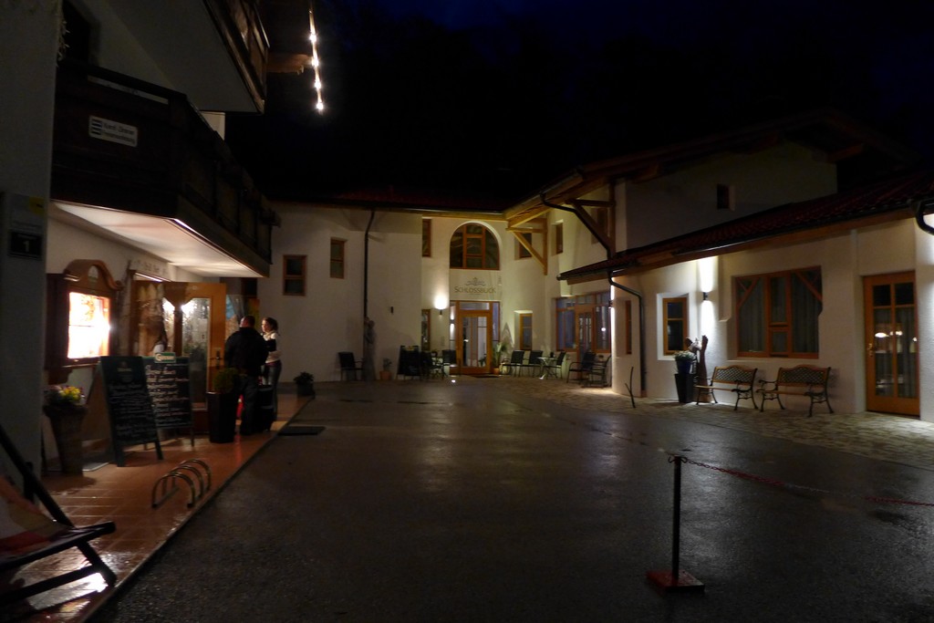 Name:  SchlossBlick Hotel near Kufstein, AustriaP1000934.jpg
Views: 6652
Size:  140.4 KB