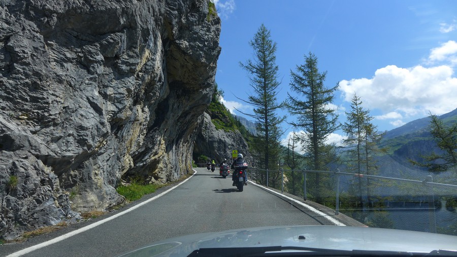 Name:  Furka Pass  P1080556.jpg
Views: 3604
Size:  189.9 KB