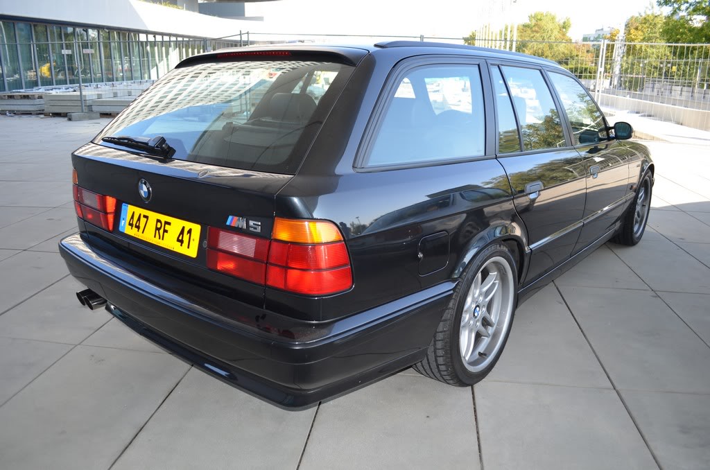 Name:  e34 M5 bonhams auction  DSC_0086.jpg
Views: 15536
Size:  120.5 KB