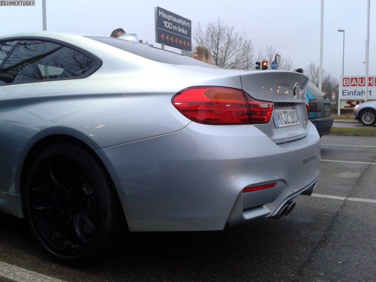 Name:  BMW-M4-Coupe-F82-LIVE-Spyshots-Silverstone-05.jpg
Views: 34482
Size:  210.3 KB