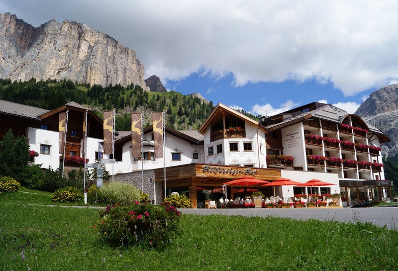 Name:  Sella  Hotel Kolfuschgerhof     10499343_704382849598048_534667051736844303_o.jpg
Views: 7024
Size:  155.6 KB