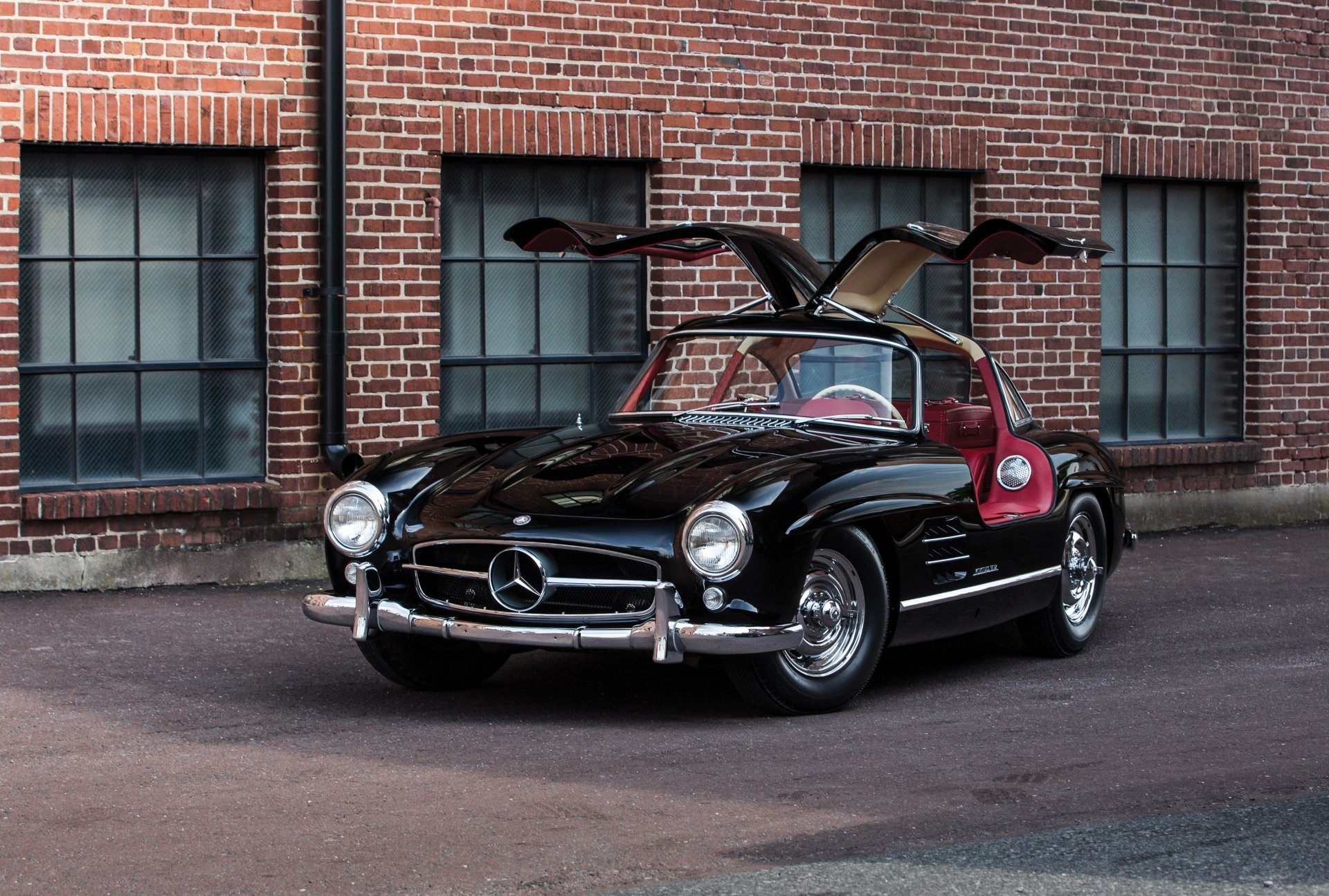 Name:  SL Gullwing.jpg
Views: 2249
Size:  560.7 KB