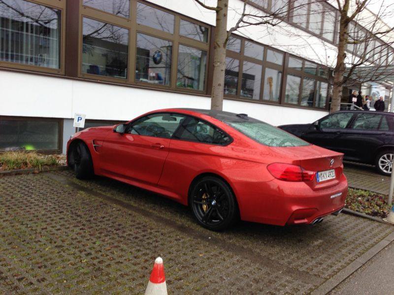 Name:  sakhirorange-m4-f82-coupe3.jpg
Views: 28933
Size:  80.0 KB