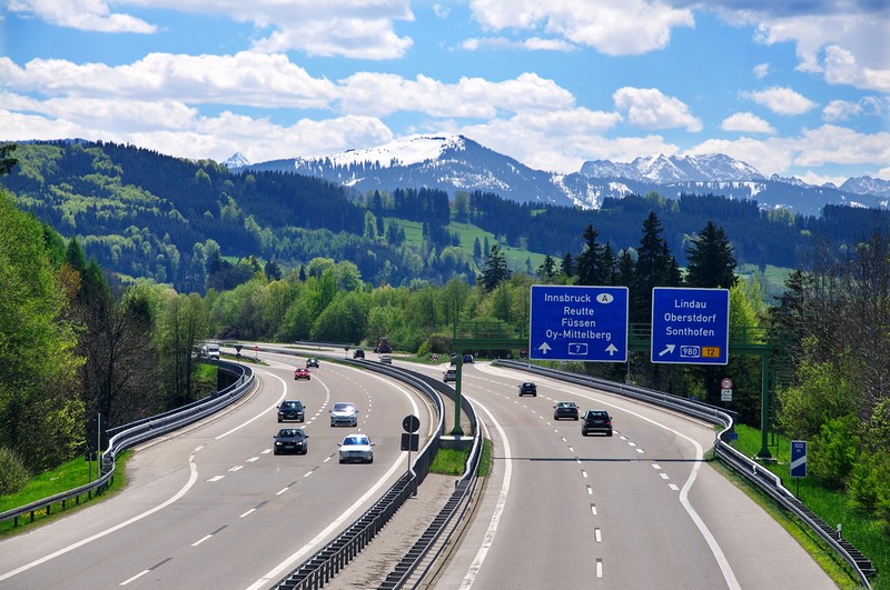 Name:  Autobahn NGyCJzQ.jpg
Views: 1945
Size:  153.8 KB