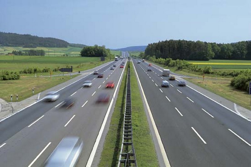 Name:  Autobahn A9 heading North out of Munich   136000-004-AC29E627.jpg
Views: 2990
Size:  76.5 KB