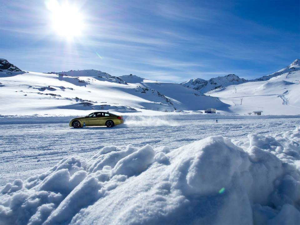 Name:  2015-bmw-m4-playing-in-the-snow-photo-gallery_7.jpg
Views: 736
Size:  73.5 KB