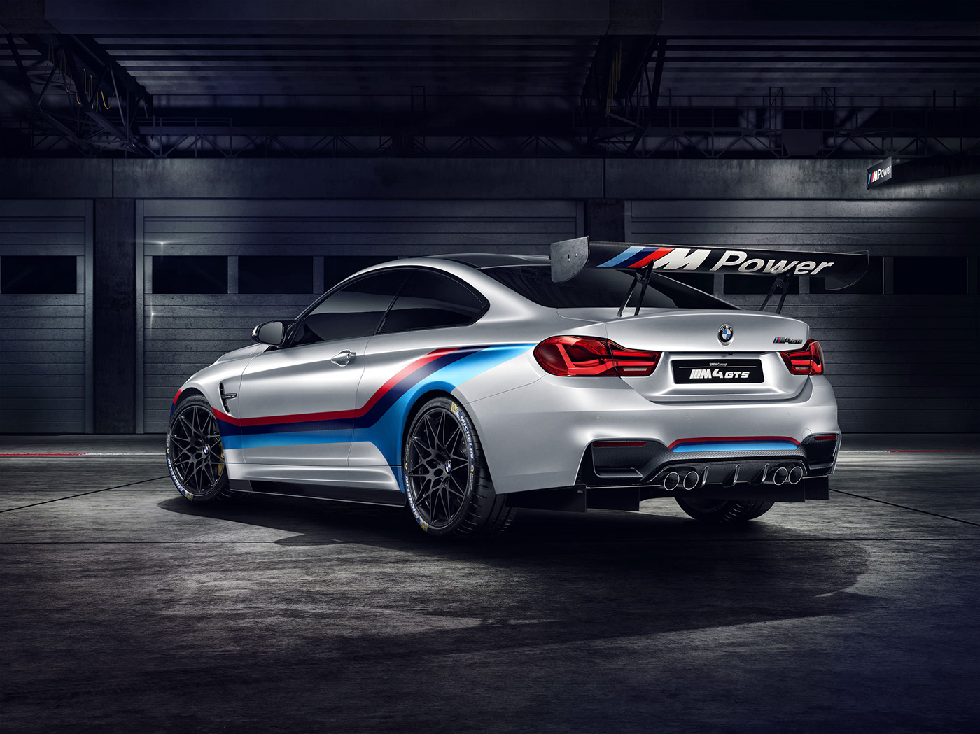 Name:  BMW-M4_GT4-competition-package.9.jpg
Views: 9483
Size:  357.1 KB